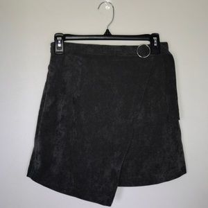 High-waisted dark grey ribbed skirt